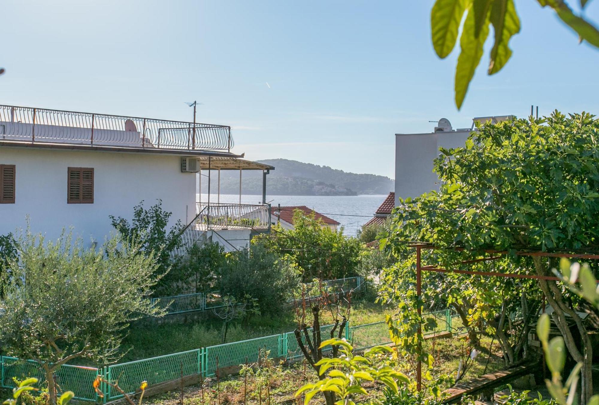 Apartments By The Sea Seget Vranjica, Trogir - 1038 Extérieur photo